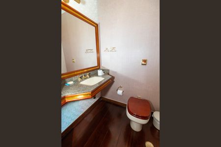 Apartamento à venda com 130m², 3 quartos e 2 vagas Apartamento à venda com 130m², 3 quartos e 2 vagasLavabo