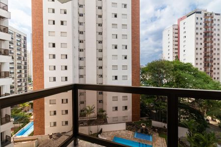 Apartamento à venda com 130m², 3 quartos e 2 vagas Apartamento à venda com 130m², 3 quartos e 2 vagasSacada do Quarto 1