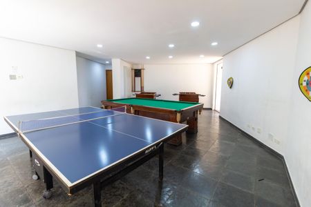Apartamento à venda com 130m², 3 quartos e 2 vagas Apartamento à venda com 130m², 3 quartos e 2 vagasÁrea Comum - Salão de Jogos