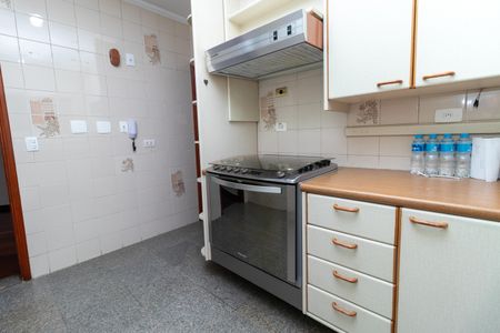 Apartamento à venda com 130m², 3 quartos e 2 vagas Apartamento à venda com 130m², 3 quartos e 2 vagasCozinha