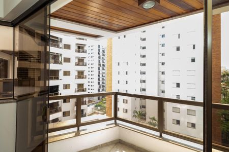 Apartamento à venda com 130m², 3 quartos e 2 vagas Apartamento à venda com 130m², 3 quartos e 2 vagasSacada da Sala