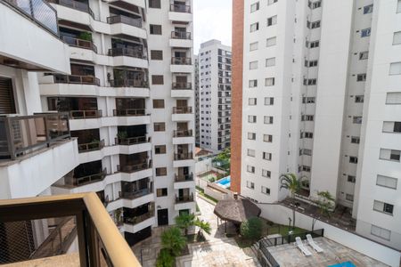 Apartamento à venda com 130m², 3 quartos e 2 vagas Apartamento à venda com 130m², 3 quartos e 2 vagasVista da Sacada da Sala