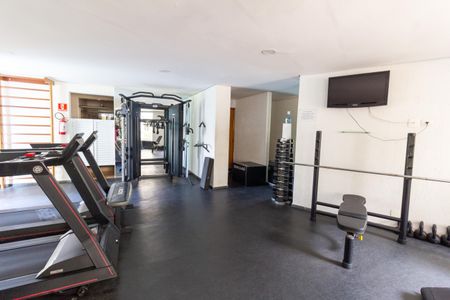 Apartamento à venda com 130m², 3 quartos e 2 vagas Apartamento à venda com 130m², 3 quartos e 2 vagasÁrea Comum - Academia