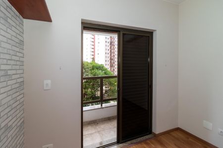 Apartamento à venda com 130m², 3 quartos e 2 vagas Apartamento à venda com 130m², 3 quartos e 2 vagasQuarto 1