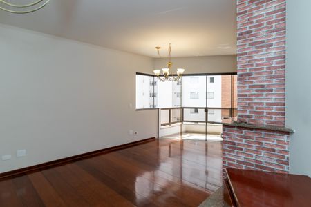 Apartamento à venda com 130m², 3 quartos e 2 vagas Apartamento à venda com 130m², 3 quartos e 2 vagasSala