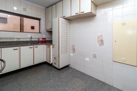 Apartamento à venda com 130m², 3 quartos e 2 vagas Apartamento à venda com 130m², 3 quartos e 2 vagasCozinha