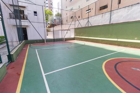 Apartamento à venda com 130m², 3 quartos e 2 vagas Apartamento à venda com 130m², 3 quartos e 2 vagasÁrea Comum - Quadra