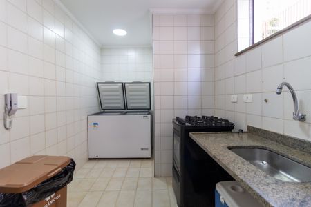 Apartamento à venda com 130m², 3 quartos e 2 vagas Apartamento à venda com 130m², 3 quartos e 2 vagasÁrea Comum - Salão de Festas