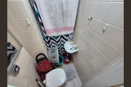 Casa de condomínio à venda com 174m², 4 quartos e 2 vagas Casa de condomínio à venda com 174m², 4 quartos e 2 vagasBanheiro de serviço