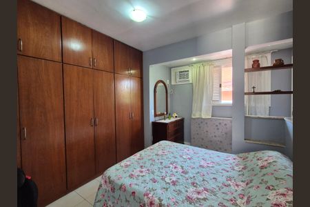 Casa de condomínio à venda com 174m², 4 quartos e 2 vagas Casa de condomínio à venda com 174m², 4 quartos e 2 vagasSuíte 2