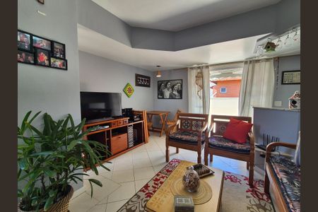 Casa de condomínio à venda com 174m², 4 quartos e 2 vagas Casa de condomínio à venda com 174m², 4 quartos e 2 vagasSala 2