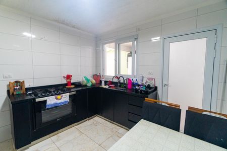Casa à venda com 68m², 2 quartos e 1 vagaCozinha