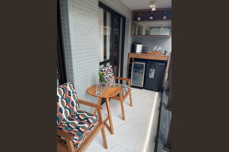 Studio para alugar com 31m², 1 quarto e 1 vaga Studio para alugar com 31m², 1 quarto e 1 vagaVaranda