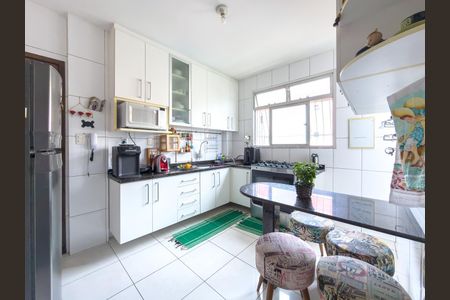 Apartamento à venda com 179m², 4 quartos e 2 vagas Apartamento à venda com 179m², 4 quartos e 2 vagasCozinha - 1º Piso