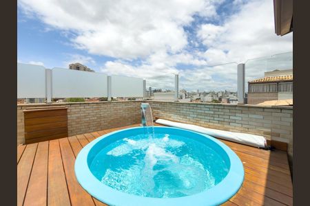 Apartamento à venda com 179m², 4 quartos e 2 vagas Apartamento à venda com 179m², 4 quartos e 2 vagasCobertura