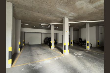 Apartamento à venda com 179m², 4 quartos e 2 vagas Apartamento à venda com 179m², 4 quartos e 2 vagasGaragem - 02 Vagas em Linha