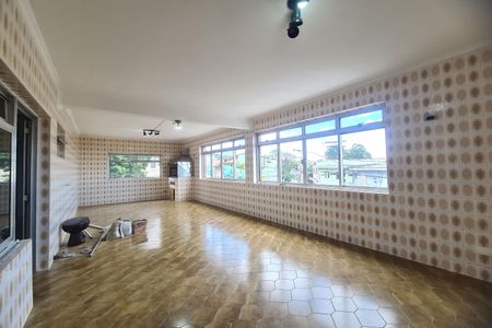 Casa para alugar com 240m², 3 quartos e 2 vagasÁrea Externa