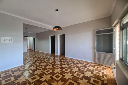 Casa para alugar com 240m², 3 quartos e 2 vagasSala