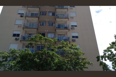 Apartamento para alugar com 70m², 3 quartos e 1 vaga Apartamento para alugar com 70m², 3 quartos e 1 vagaFachada