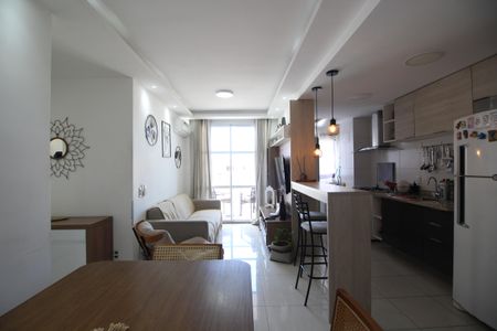 Sala de apartamento para alugar com 3 quartos, 70m² em Anil, Rio de Janeiro