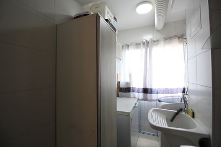 Apartamento para alugar com 70m², 3 quartos e 1 vagaÁrea de Serviço