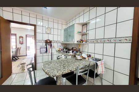 Casa para alugar com 257m², 3 quartos e 4 vagas Casa para alugar com 257m², 3 quartos e 4 vagasCozinha