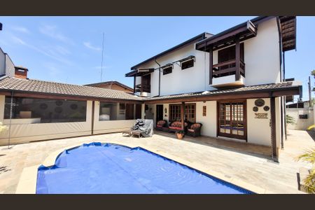 Casa para alugar com 257m², 3 quartos e 4 vagas Casa para alugar com 257m², 3 quartos e 4 vagasPiscina