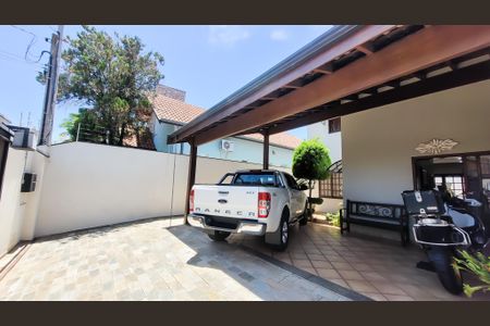 Casa para alugar com 257m², 3 quartos e 4 vagas Casa para alugar com 257m², 3 quartos e 4 vagasGaragem