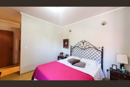 Casa para alugar com 257m², 3 quartos e 4 vagas Casa para alugar com 257m², 3 quartos e 4 vagasSuíte master