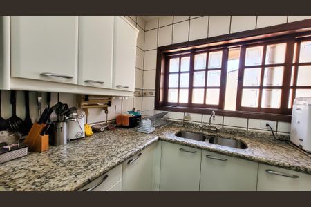 Casa para alugar com 257m², 3 quartos e 4 vagas Casa para alugar com 257m², 3 quartos e 4 vagasCozinha