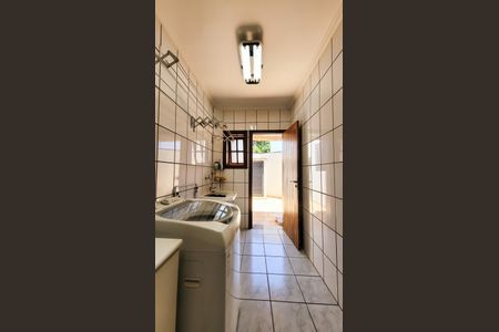 Casa para alugar com 257m², 3 quartos e 4 vagas Casa para alugar com 257m², 3 quartos e 4 vagasLavanderia