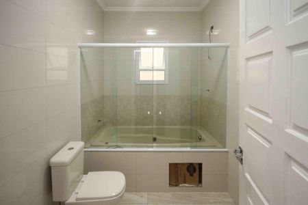 Casa para alugar com 198m², 3 quartos e 2 vagasBanheiro Social