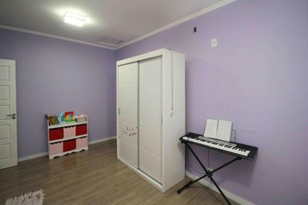 Casa para alugar com 198m², 3 quartos e 2 vagasQuarto