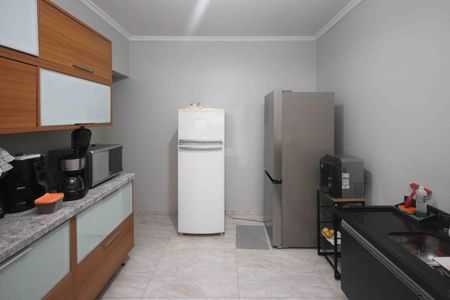 Casa para alugar com 198m², 3 quartos e 2 vagasCozinha