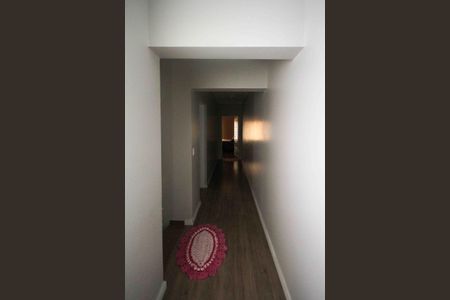 Casa para alugar com 198m², 3 quartos e 2 vagasCorredor