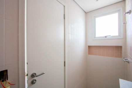 Apartamento para alugar com 65m², 2 quartos e 2 vagasBanheiro do quarto 1
