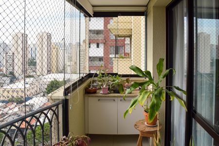 Apartamento à venda com 195m², 4 quartos e 4 vagasVaranda