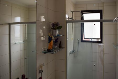 Apartamento à venda com 195m², 4 quartos e 4 vagasBanheiro Suite 4