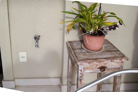 Apartamento à venda com 195m², 4 quartos e 4 vagasVaranda