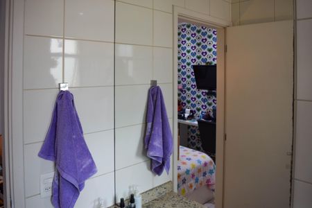 Apartamento à venda com 195m², 4 quartos e 4 vagasBanheiro Suite 4