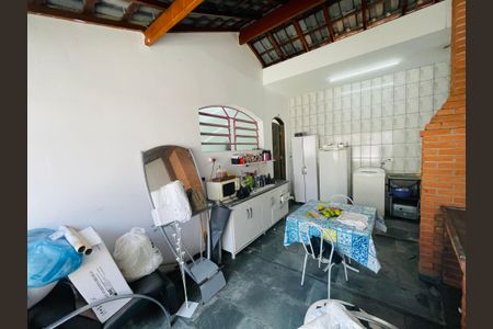 Casa à venda com 156m², 3 quartos e 3 vagasÁrea de Serviço