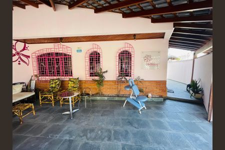 Casa à venda com 156m², 3 quartos e 3 vagasGaragem