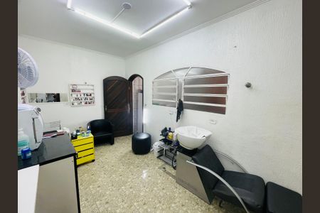 Casa à venda com 156m², 3 quartos e 3 vagasCozinha