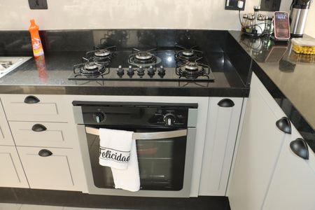 Casa de condomínio para alugar com 380m², 4 quartos e 4 vagasCozinha