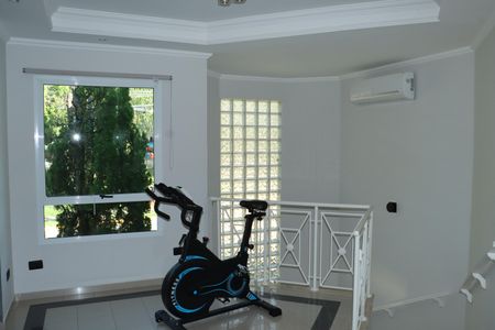 Casa de condomínio para alugar com 380m², 4 quartos e 4 vagasCorredor