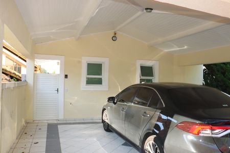 Casa de condomínio para alugar com 380m², 4 quartos e 4 vagasGaragem