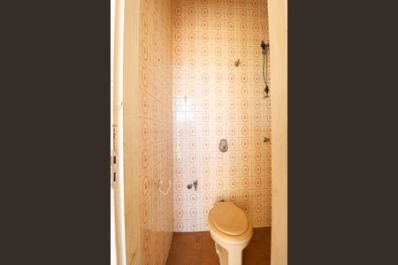 Casa para alugar com 75m², 2 quartos e 1 vaga Casa para alugar com 75m², 2 quartos e 1 vagaBanheiro de Serviço