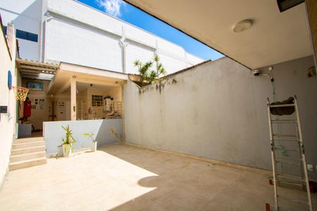 Quintal de casa à venda com 4 quartos, 250m² em Campestre, Santo André