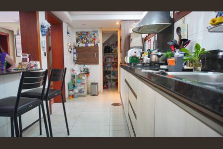 Casa à venda com 274m², 3 quartos e 4 vagasCozinha 