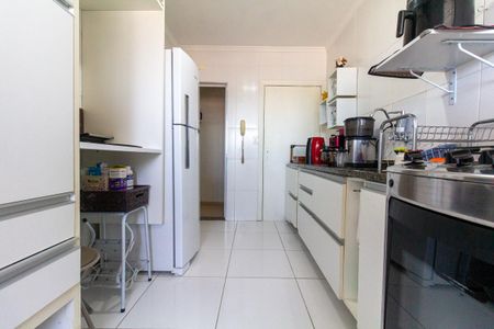 Apartamento à venda com 91m², 2 quartos e 1 vaga Apartamento à venda com 91m², 2 quartos e 1 vagaCozinha